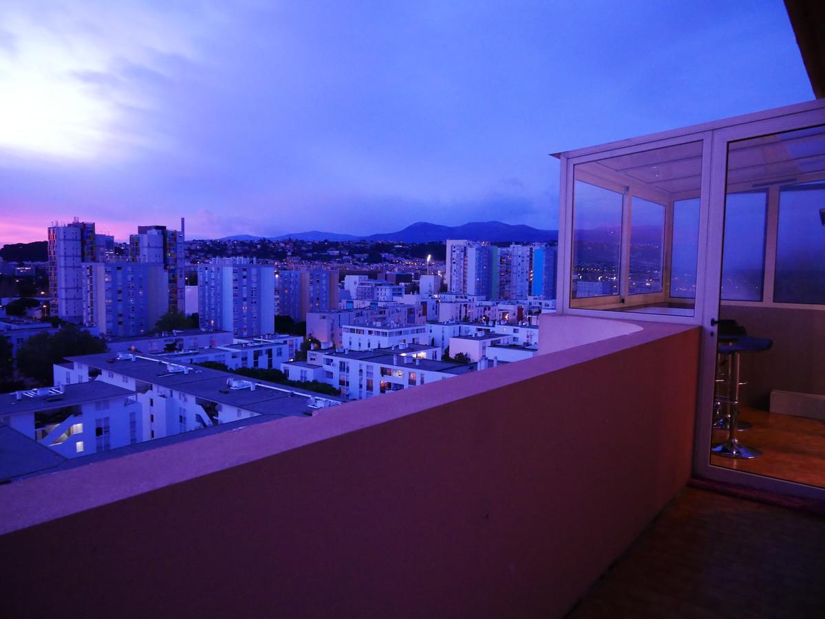Appartement Rooftop 8 Personnes Grande Terrasse Avec Parking Quartier Aeroport Nice Exterior foto