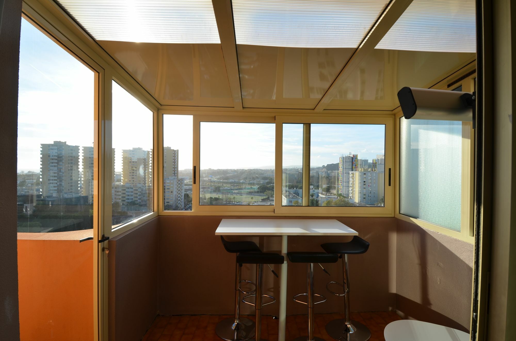 Appartement Rooftop 8 Personnes Grande Terrasse Avec Parking Quartier Aeroport Nice Exterior foto